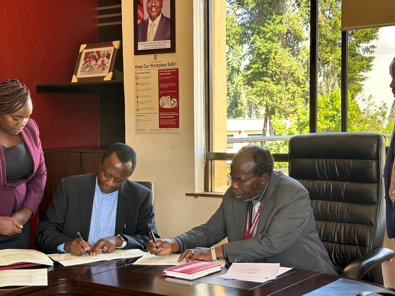 AACC GS and SPU VC signing the MoU