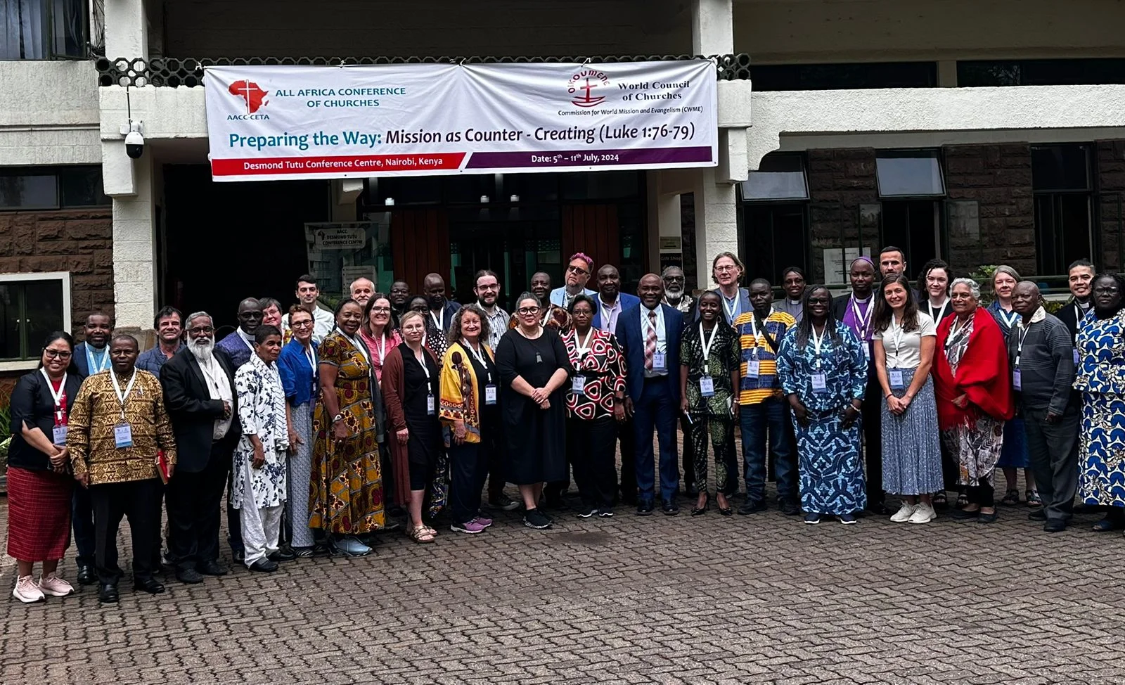 Group photo of the participants 